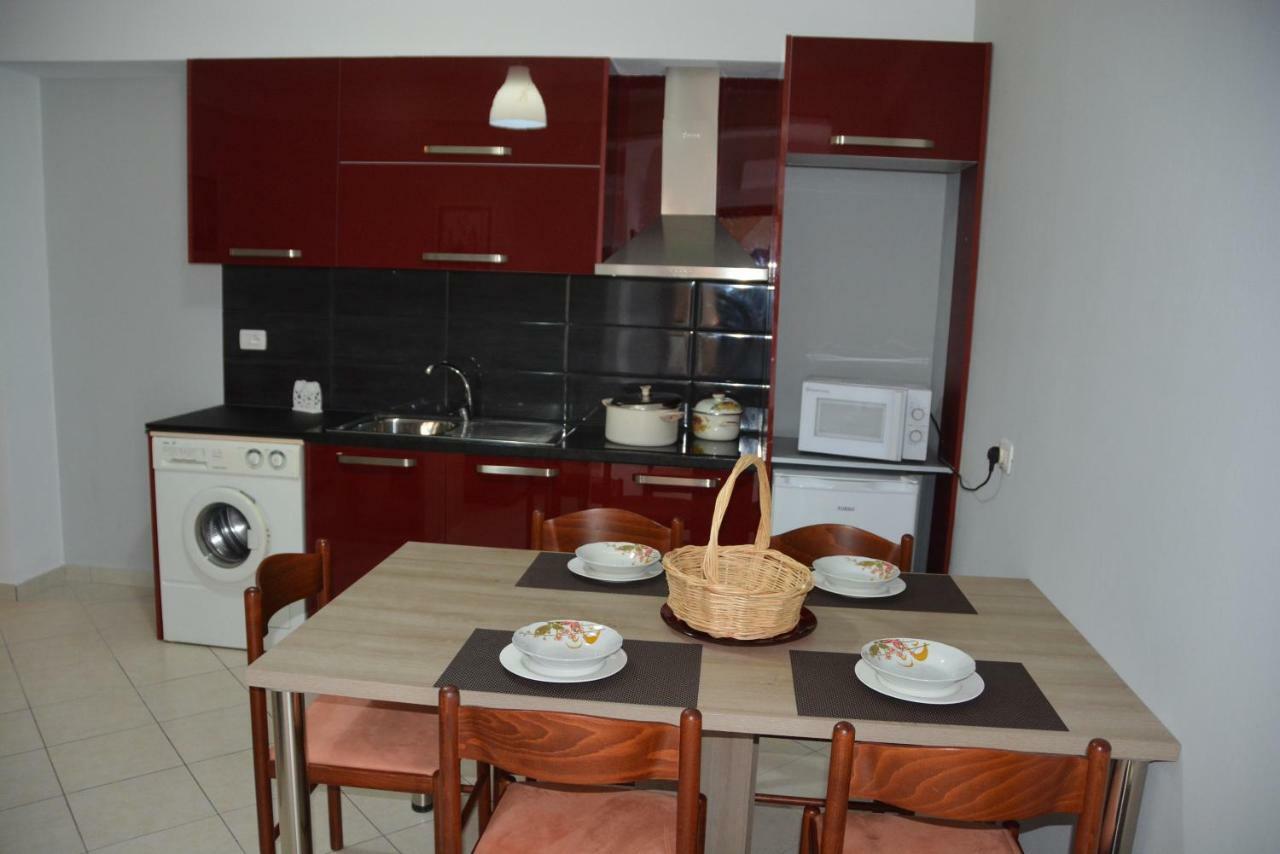 Cava Apartments Саранде Екстериор снимка