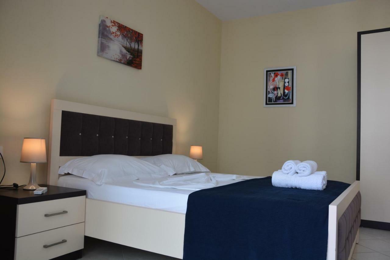 Cava Apartments Саранде Екстериор снимка